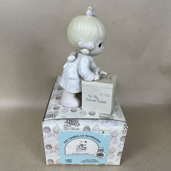Enesco Other - Precious Moments “Sharing is Universal” To My Forever Friend E-0007 1987‎ Boxed
